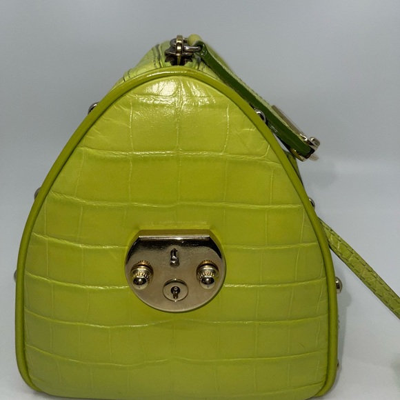 RARE👜VERSACE👜AUTHENTICATED Medusa Lime green croc embossed satchel - Picture 7 of 15